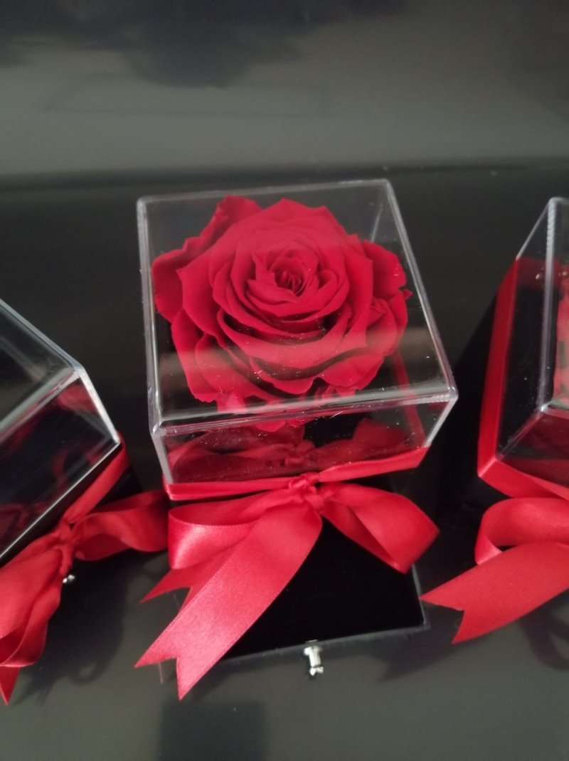 Çekmeceli solmayan gül takı kutusu 