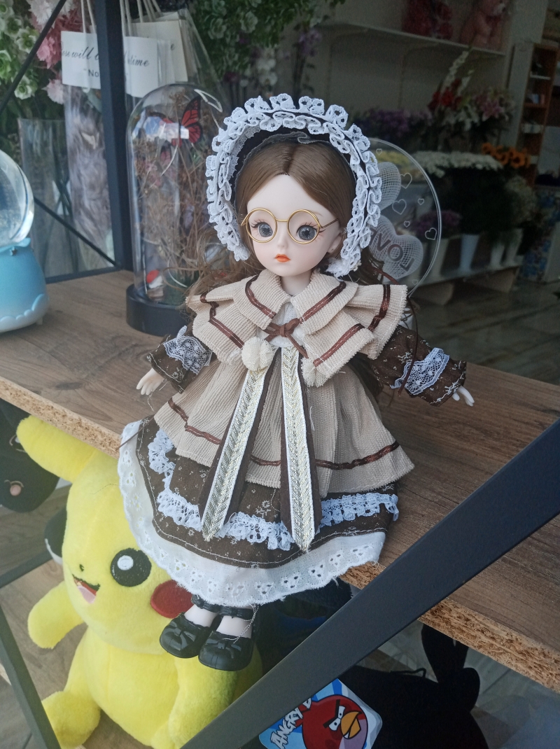 Şapkalı kiz oyuncak bebek 